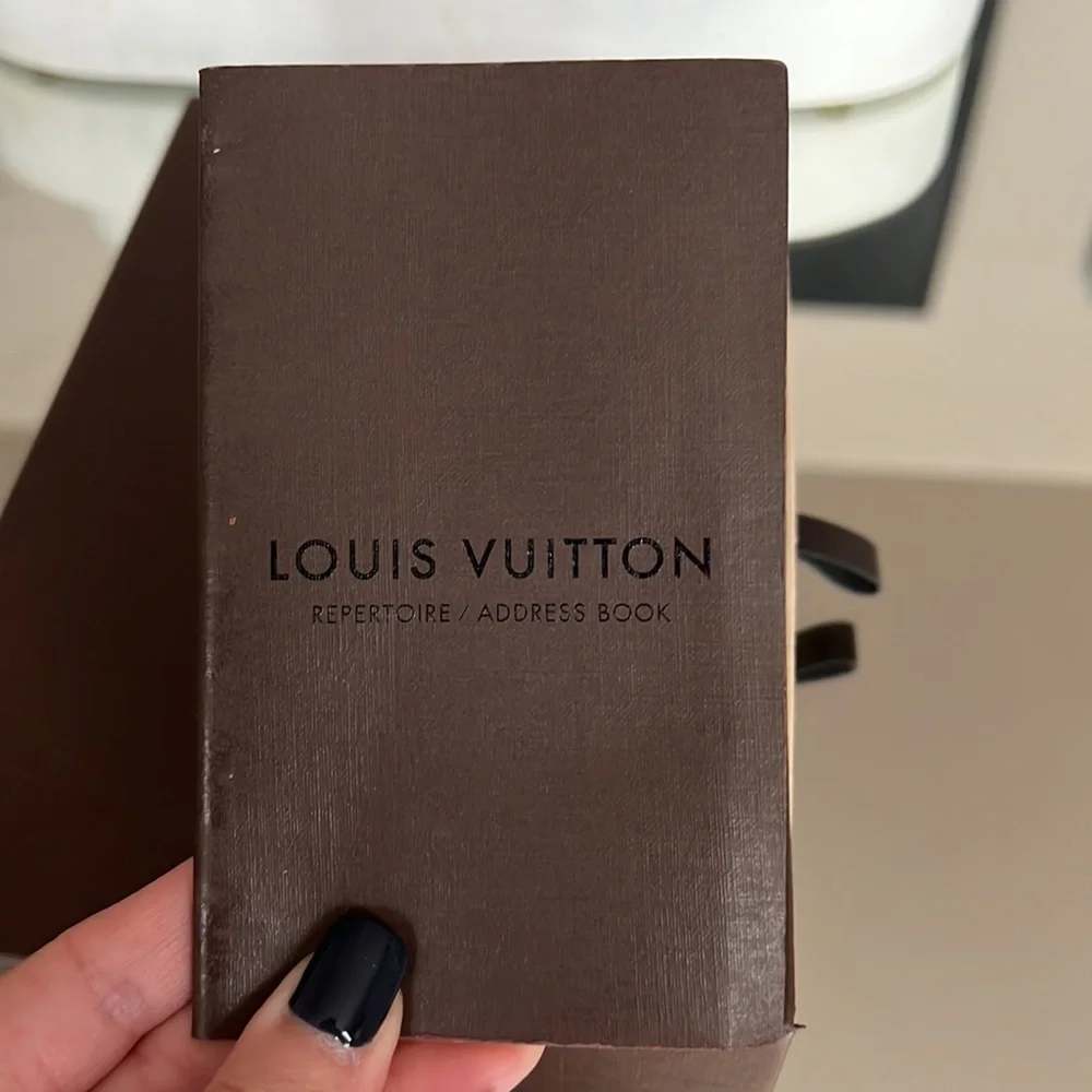 Louis Vuitton Red Vernis Agenda PM with Box🔥🔥🔥 - Picture 13 of 16